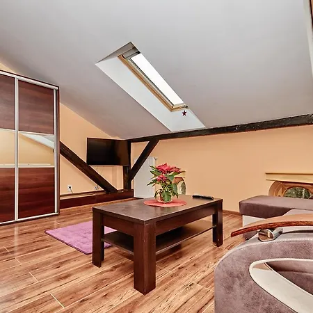 Skyline Krakow-oldtown Apartamento